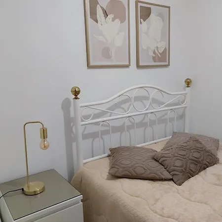 Casa Branca Pinhal Homestay *