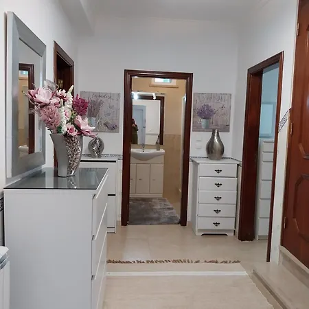 Casa Branca Pinhal * Nazaré